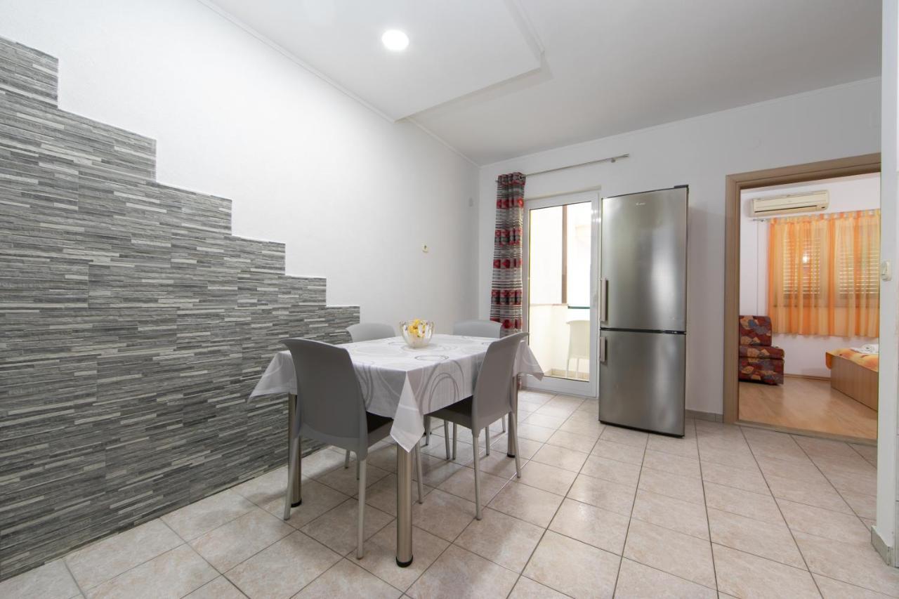 Apartments Maja Tučepi Exteriör bild